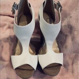 NEW White Jessica Simpson wedges